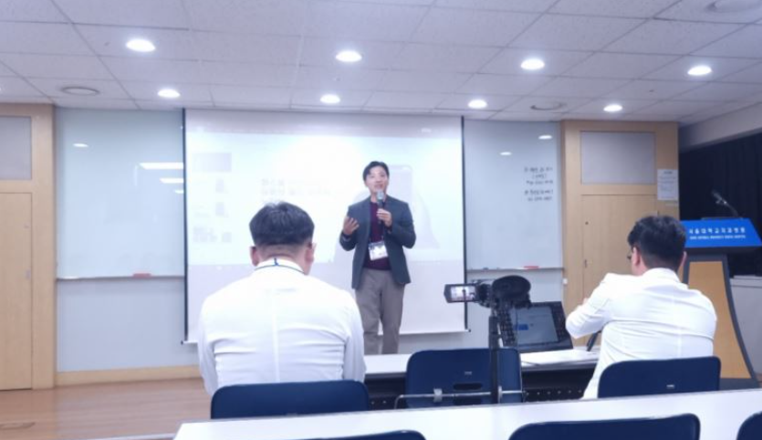 서울대병원에서 병원 원장님 대상으로 진행한 마케팅 강의 현장