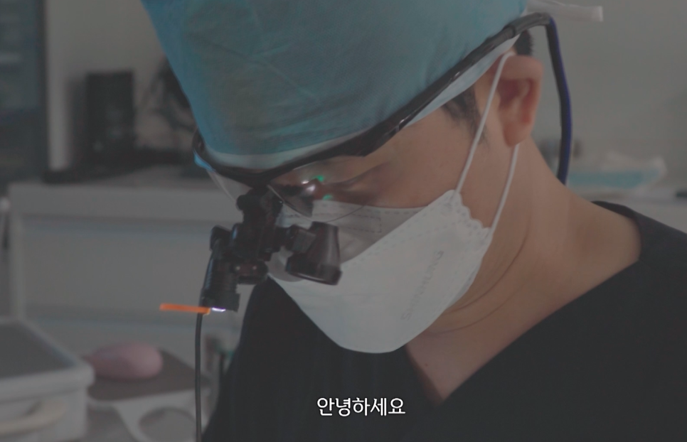 촬영 현장에서 사용하는 프롬프터 장비