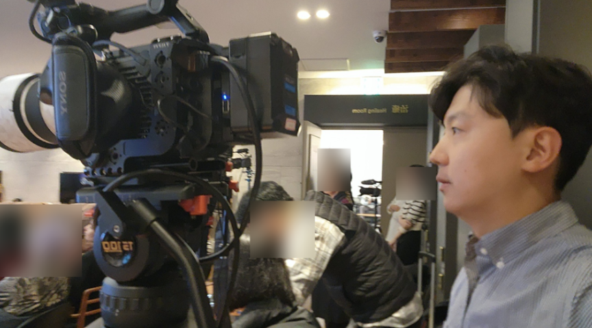 병원 유튜브 영상을 제작 중인 덕PD